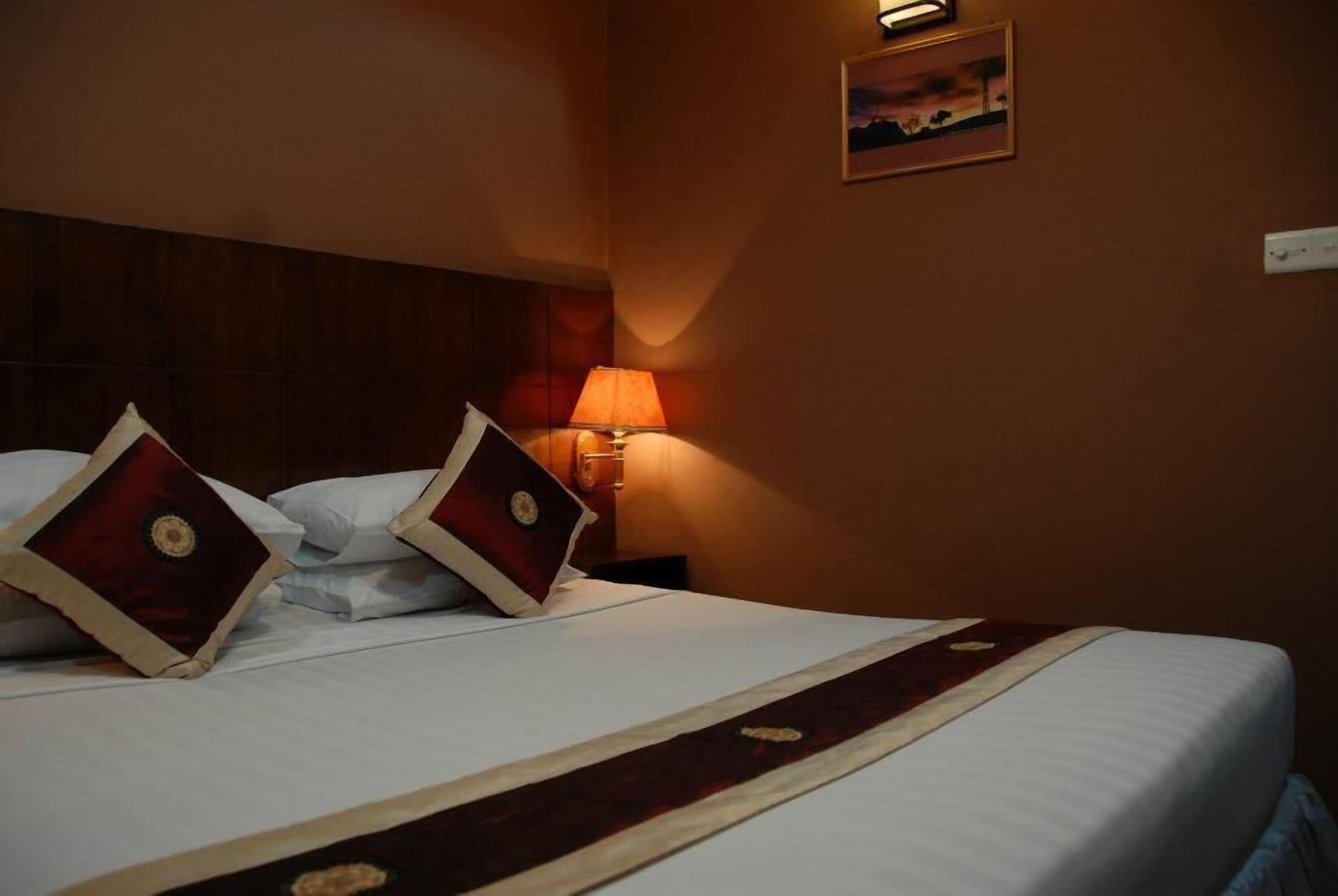 Hotel Shwe Gone Daing, Yangon Dış mekan fotoğraf