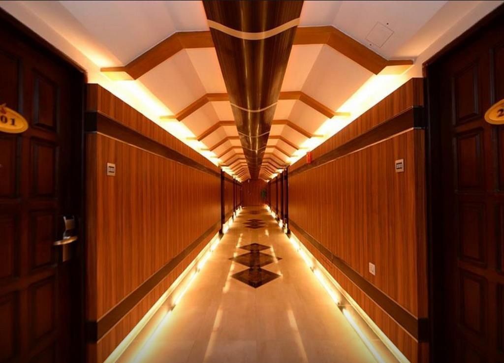 Hotel Shwe Gone Daing, Yangon Dış mekan fotoğraf