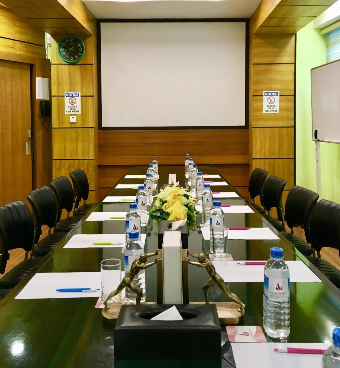 Hotel Shwe Gone Daing, Yangon Dış mekan fotoğraf