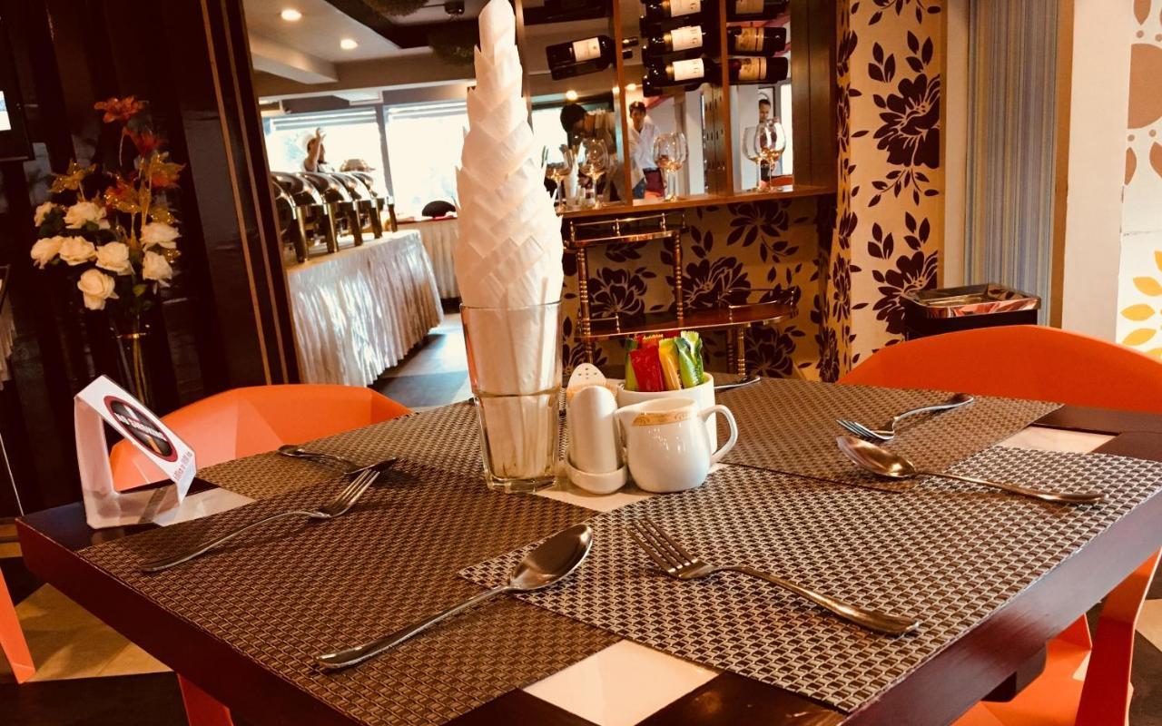 Hotel Shwe Gone Daing, Yangon Dış mekan fotoğraf